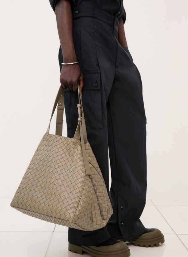Bottega Veneta Pre Spring 2023 10